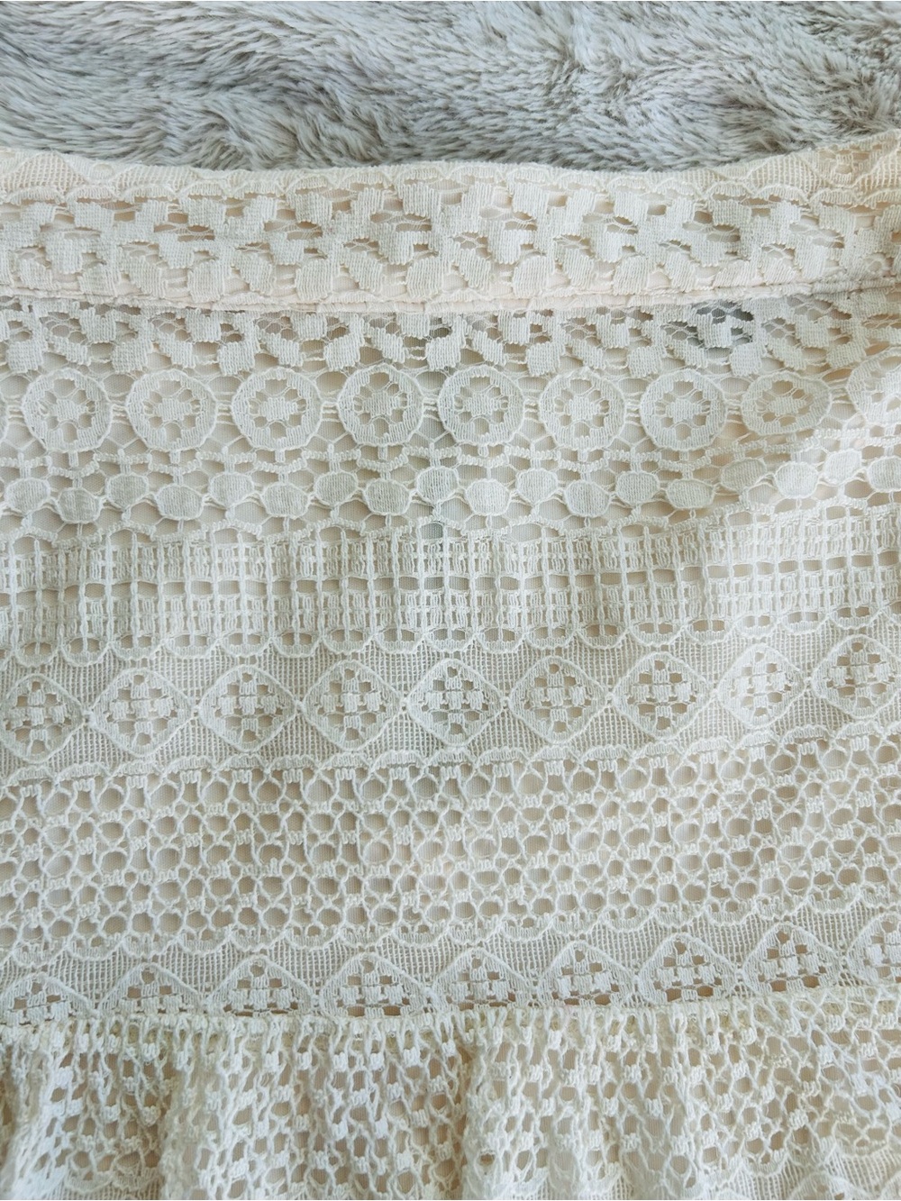 Vintage Forever 21 Babydoll Cream Lace Low Rise Miniskirt Size M - Picture 4 of 9